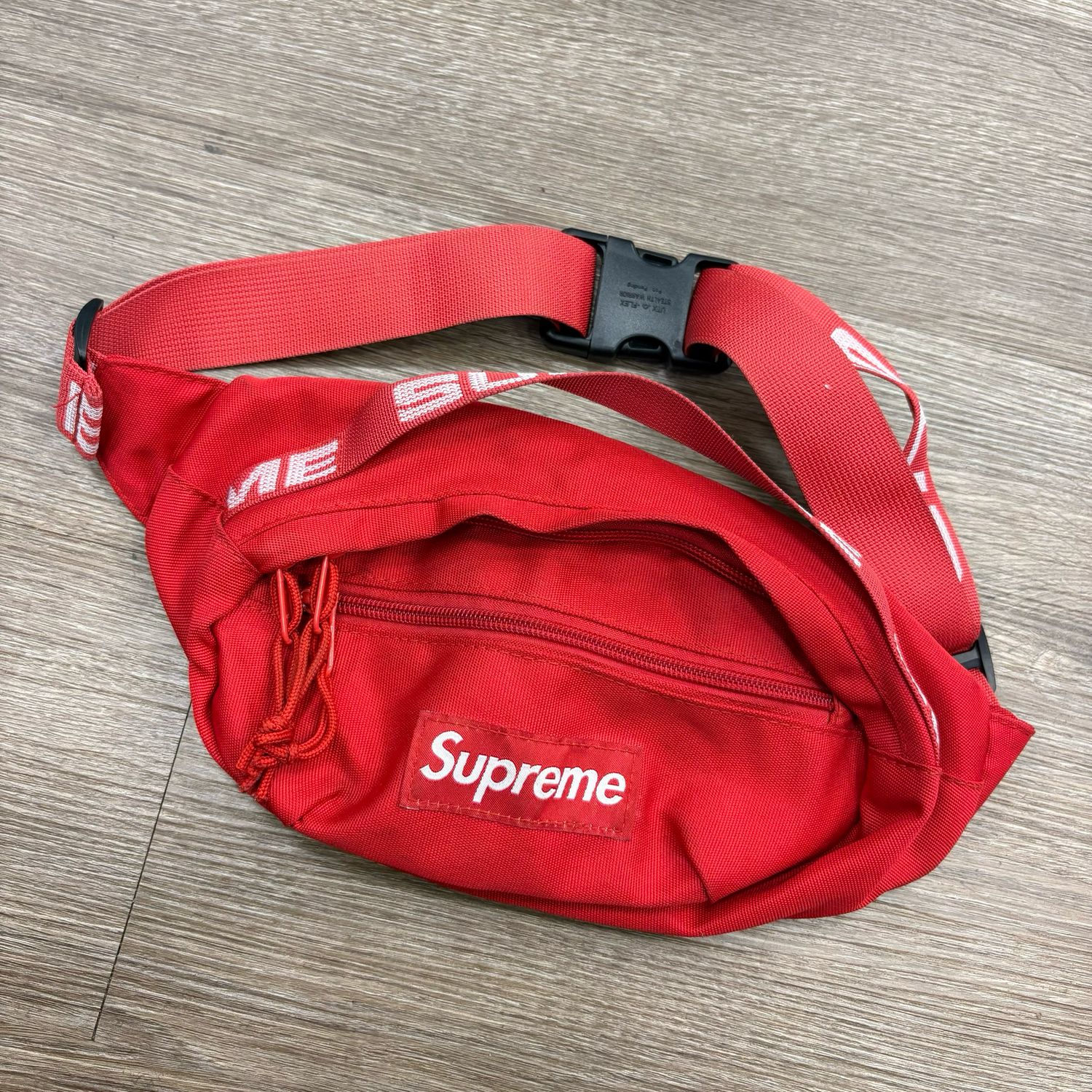 PO SUPREME WAIST BAG (SS18) RED