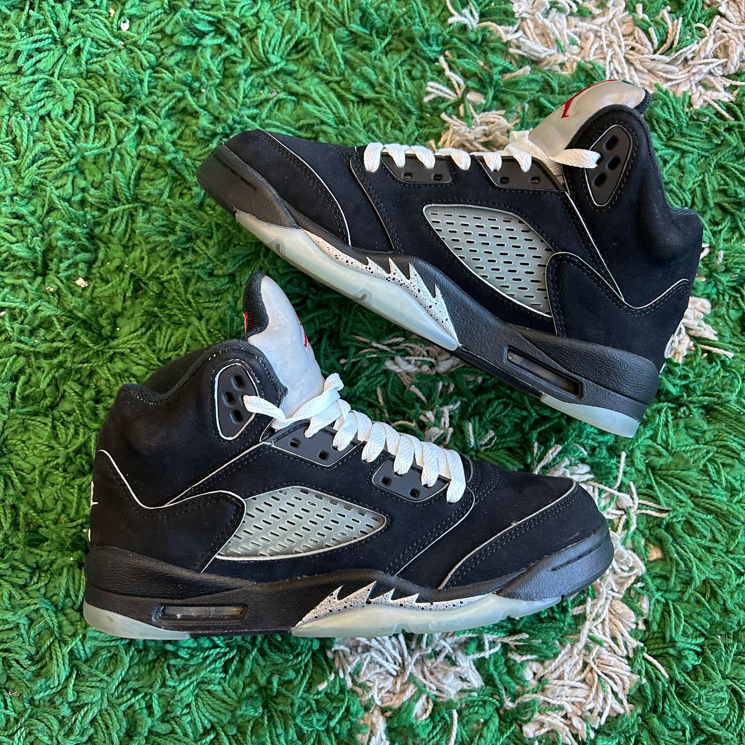 PO NB AIR JORDAN 5 BLACK METALLIC REIMAGINED (SX) SIZE 5.5Y