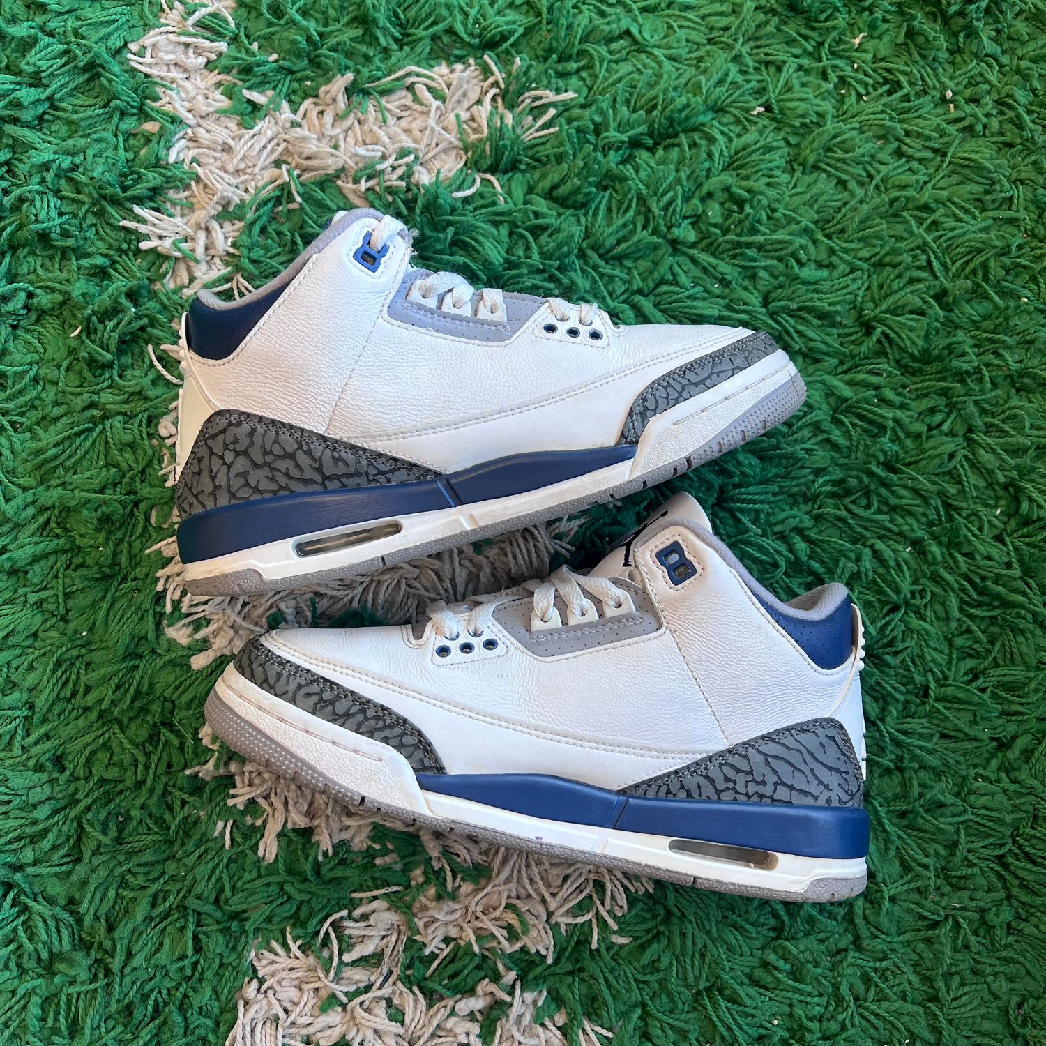 PO NB AIR JORDAN 3 RETRO MIDNIGHT NAVY (GS) (SX) SIZE 6