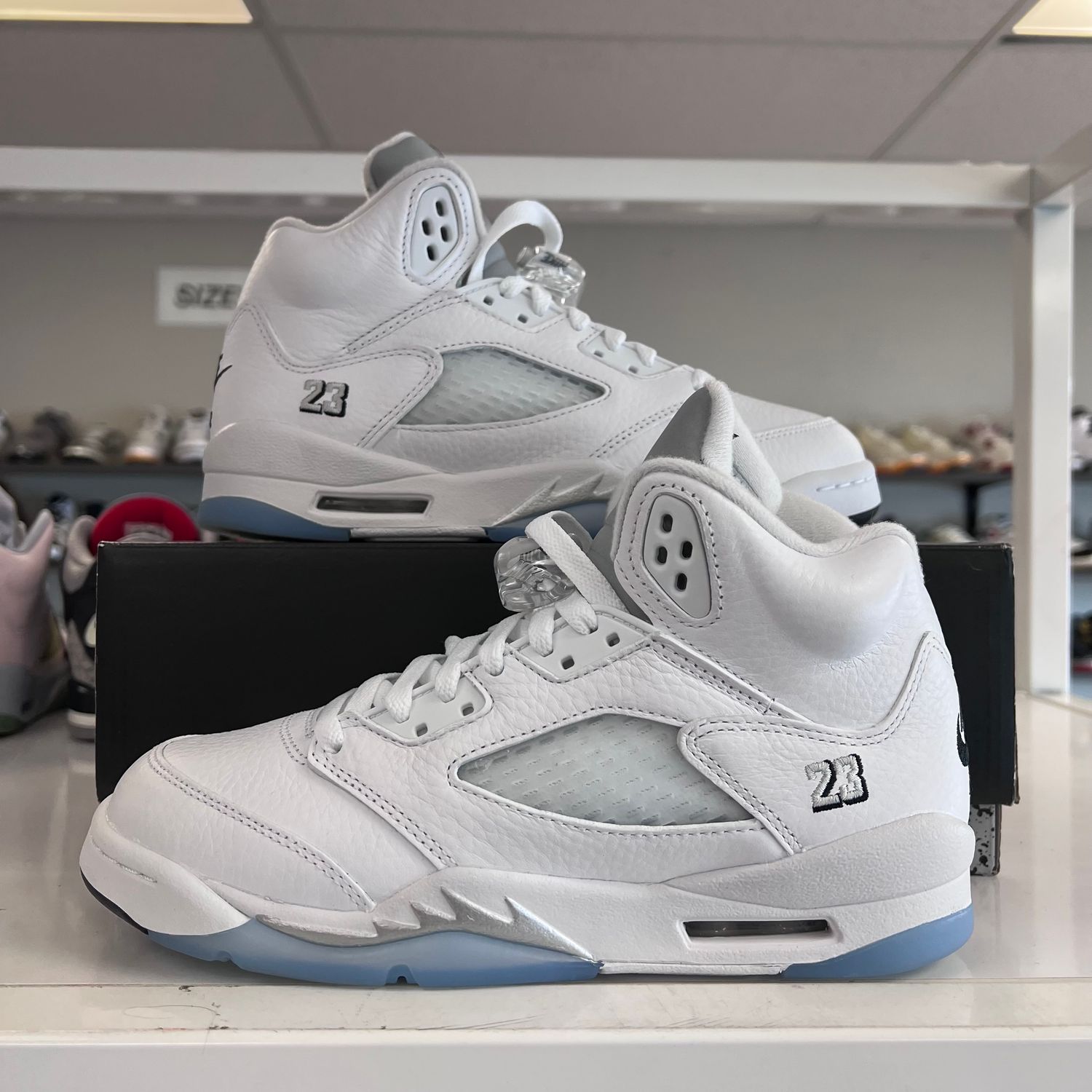 PO JORDAN 5 RETRO WHITE METALLIC (2026) (SX) SIZE 6Y
