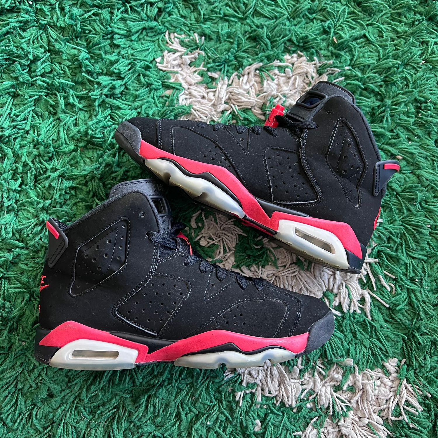 PO NB JORDAN 6 RETRO INFRARED SALESMAN (SX) SIZE 6Y