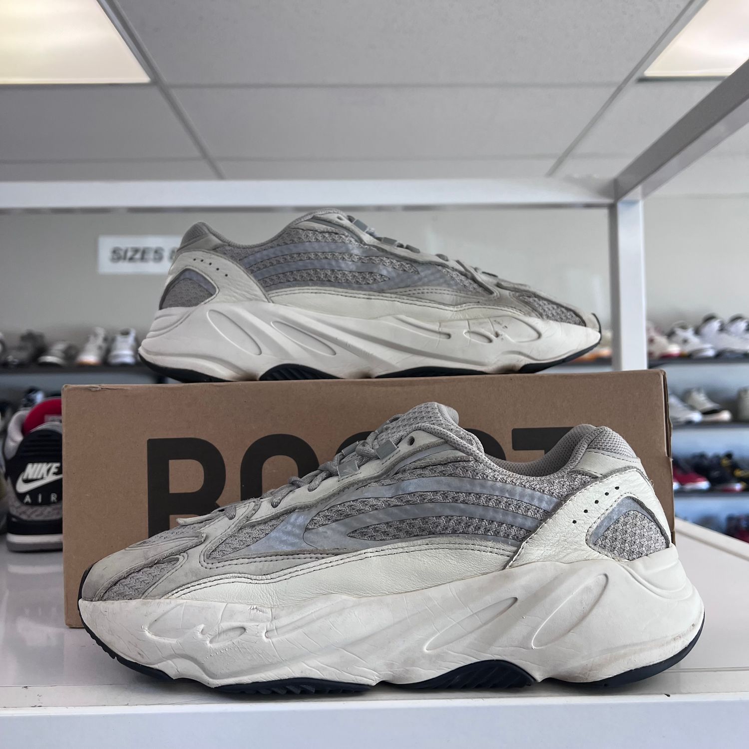 PO ADIDAS YEEZY BOOST 700 V2 STATIC (SX) SIZE 11
