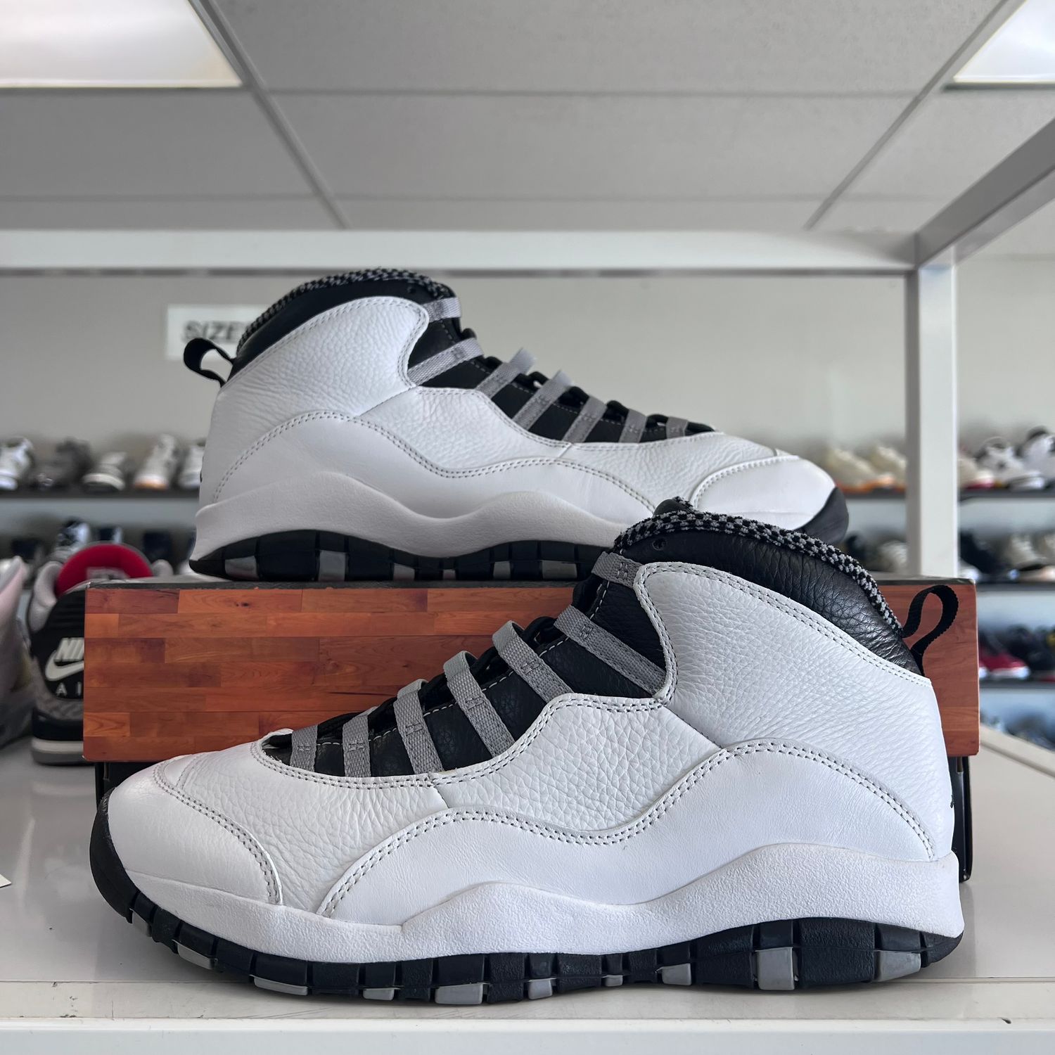 PO2 AIR JORDAN 10 RETRO OG STEEL (SX) (2025) SIZE 10.5