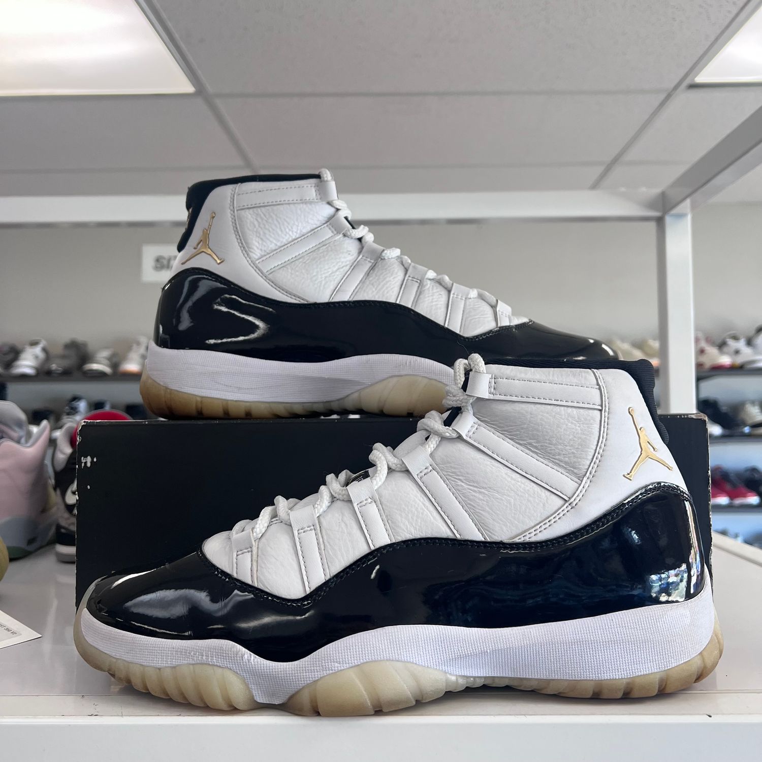 PO AIR JORDAN 11 DMP GRATITUDE (SX) SIZE 13