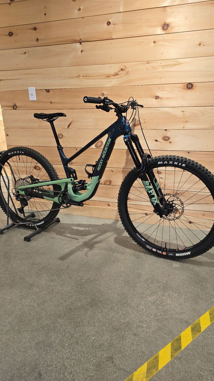 Rocky Mountain Altitude C50 Demo Medium