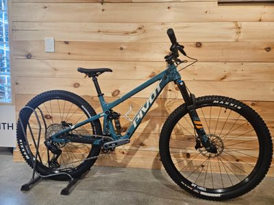PIVOT Trail 429 | Ride GX Eagle Transmission | WILLOW GREEN