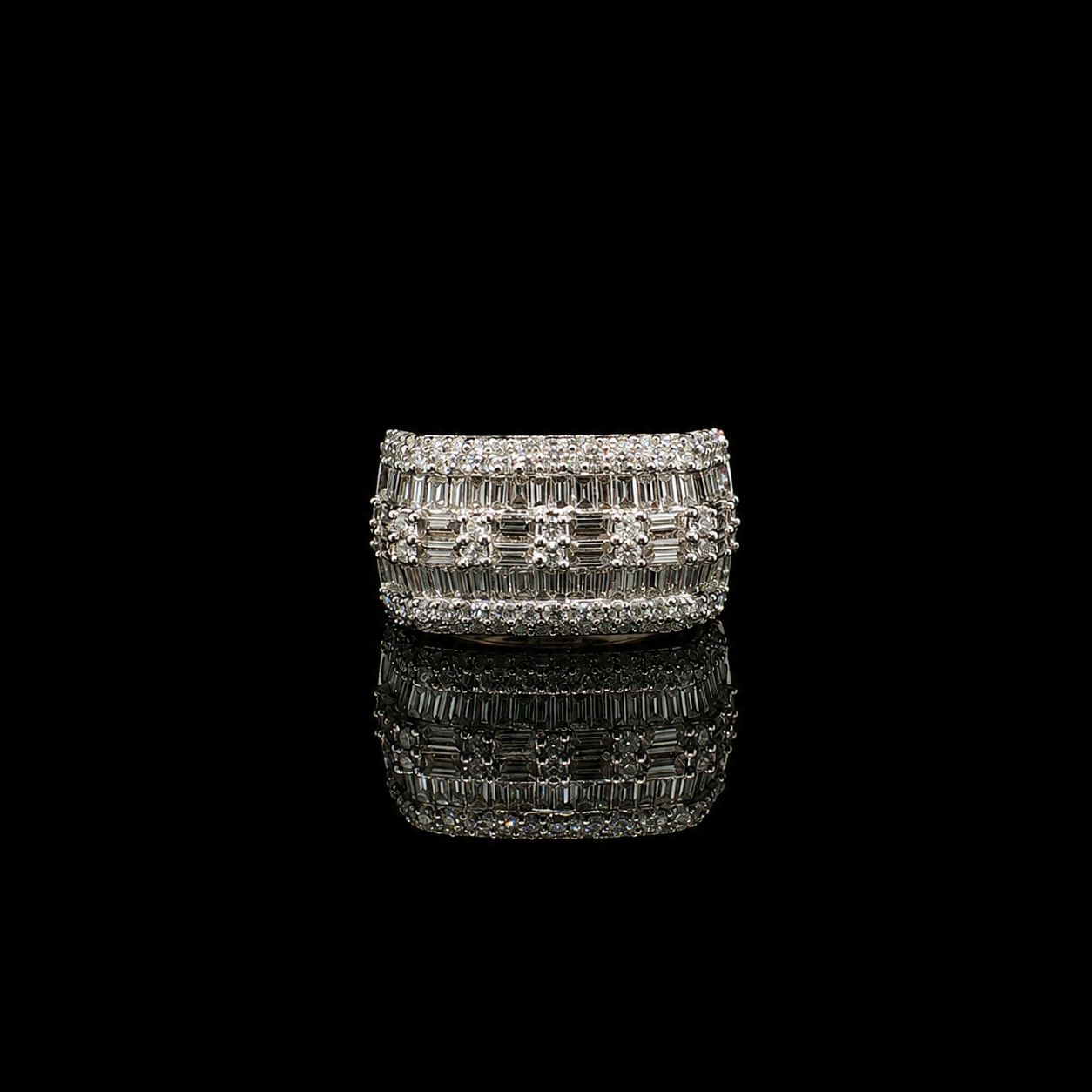 14k Yellow Gold 18.7g 3.84ct Band