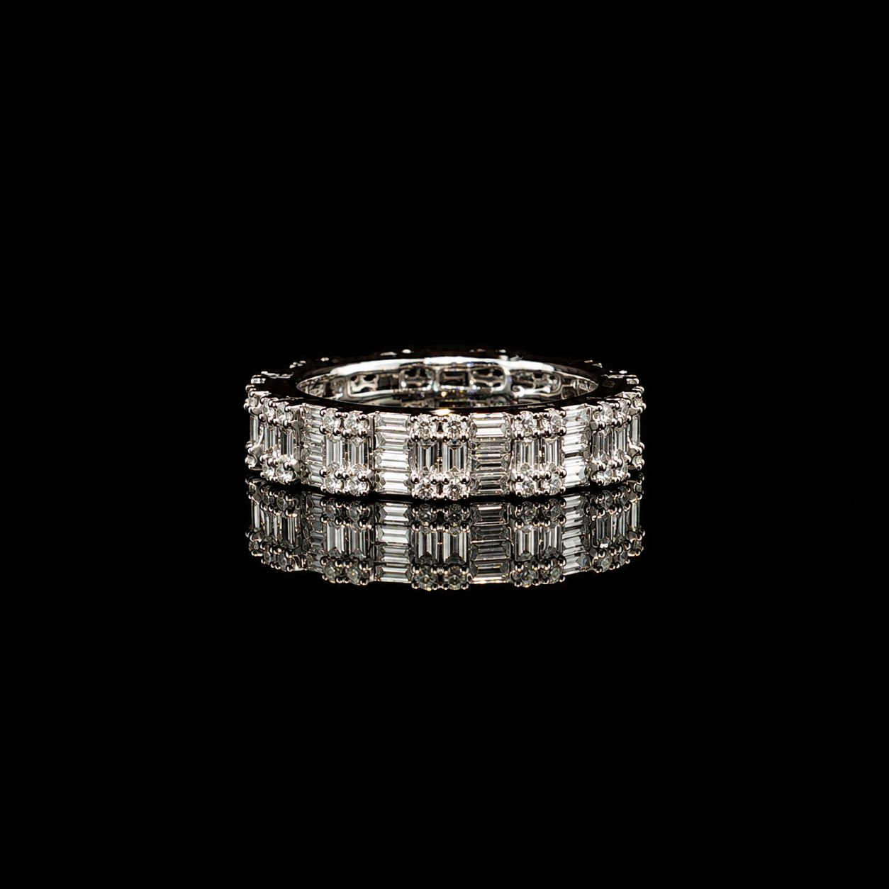 14k White Gold 6.4g 1.04ct Band