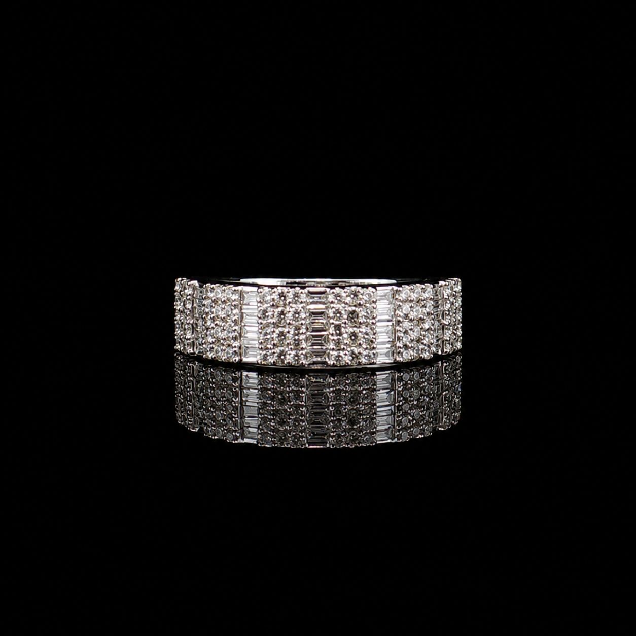 10k White Gold 4.8g 3.00ct Band