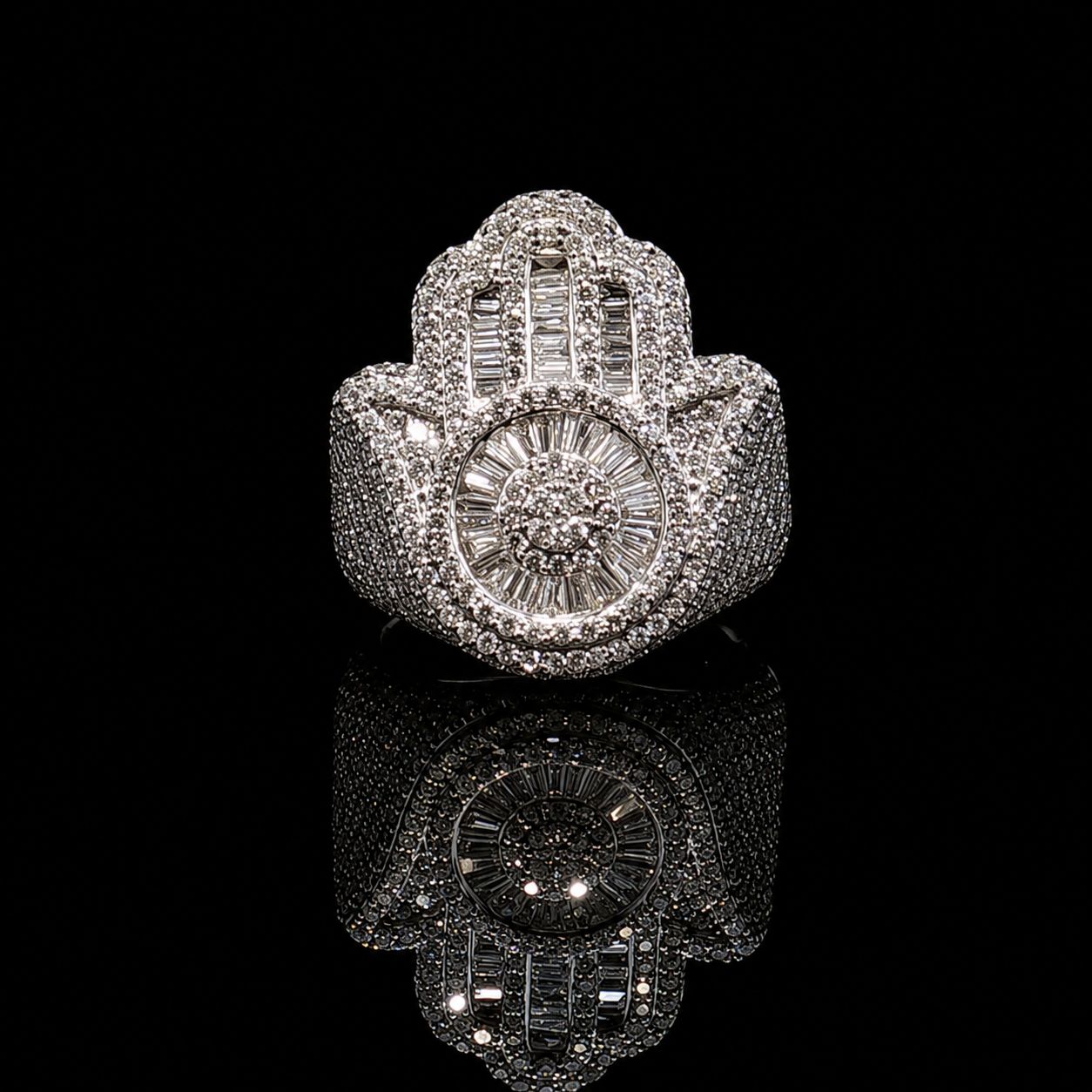 14k White Gold 15.2g 4ct Hamsa