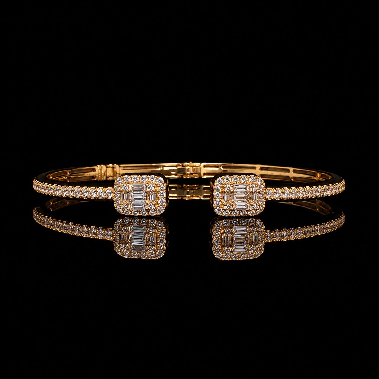 10k Yellow Gold 13.4g 1.2ct Bangle