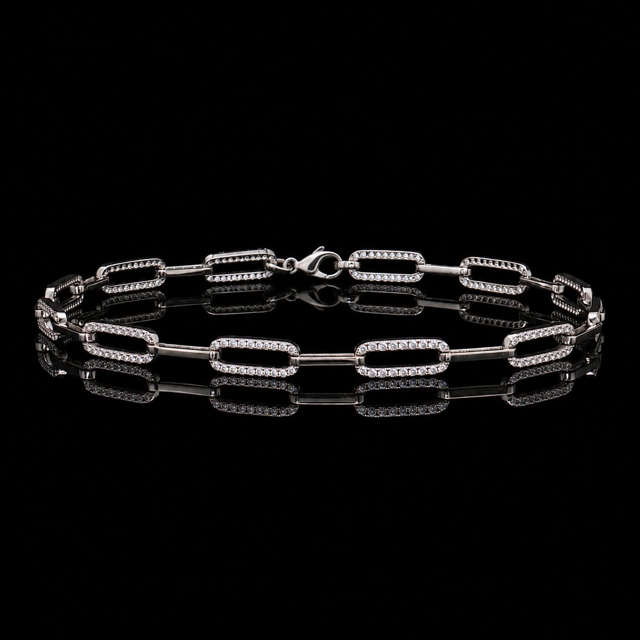 14k White Gold 4.2g 0.65ct Paperclip Chain