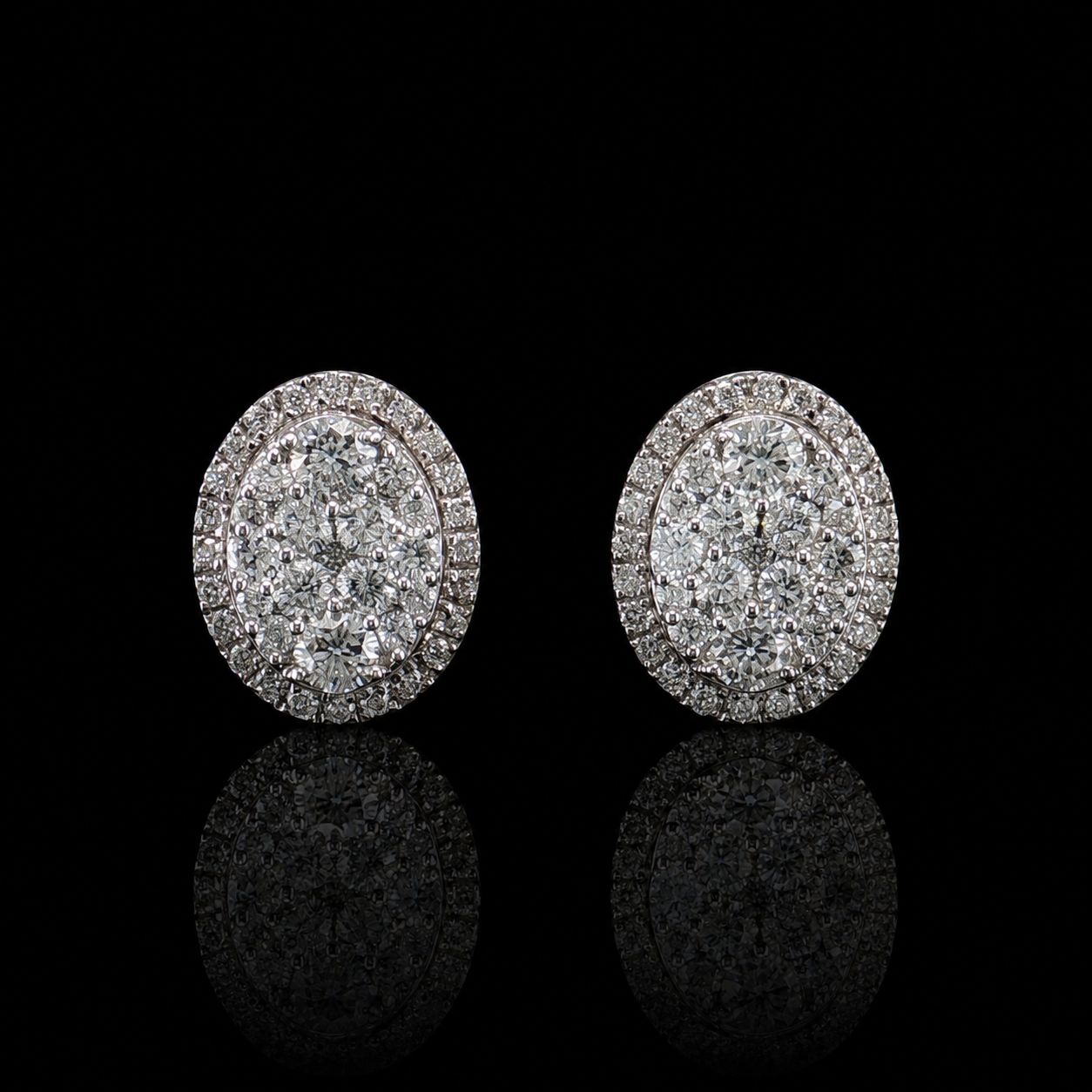 14k White Gold Oval Diamond Cluster 1.5ct