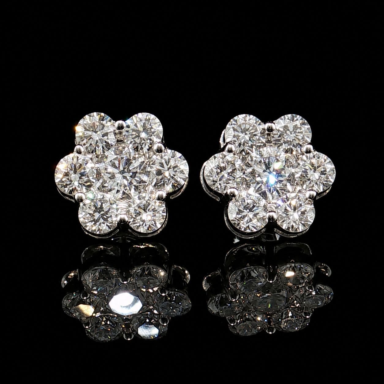 14k White Gold Diamond Cluster 5.85ct