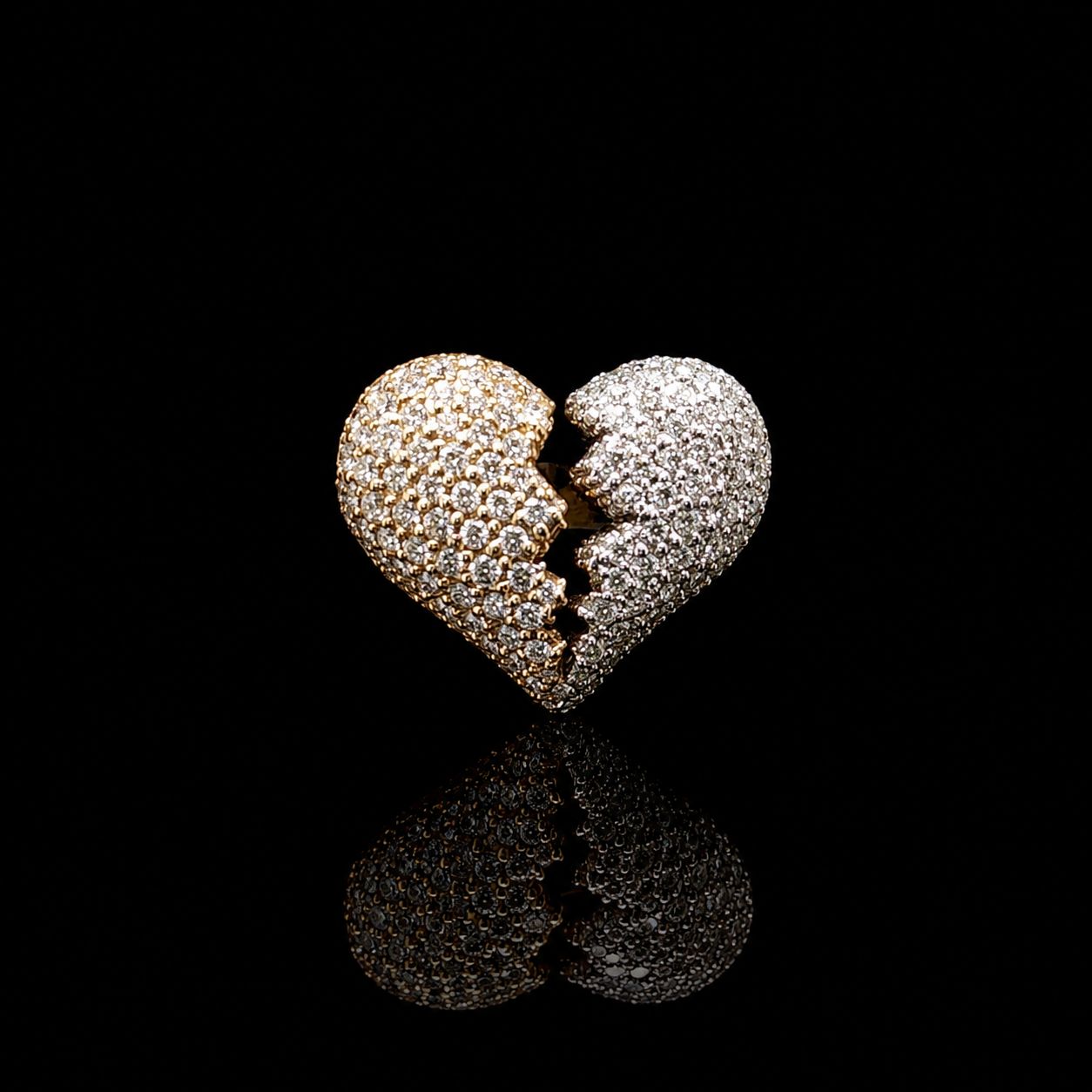 14k Yellow Gold/White Gold 21.1g 9cts Broken heart