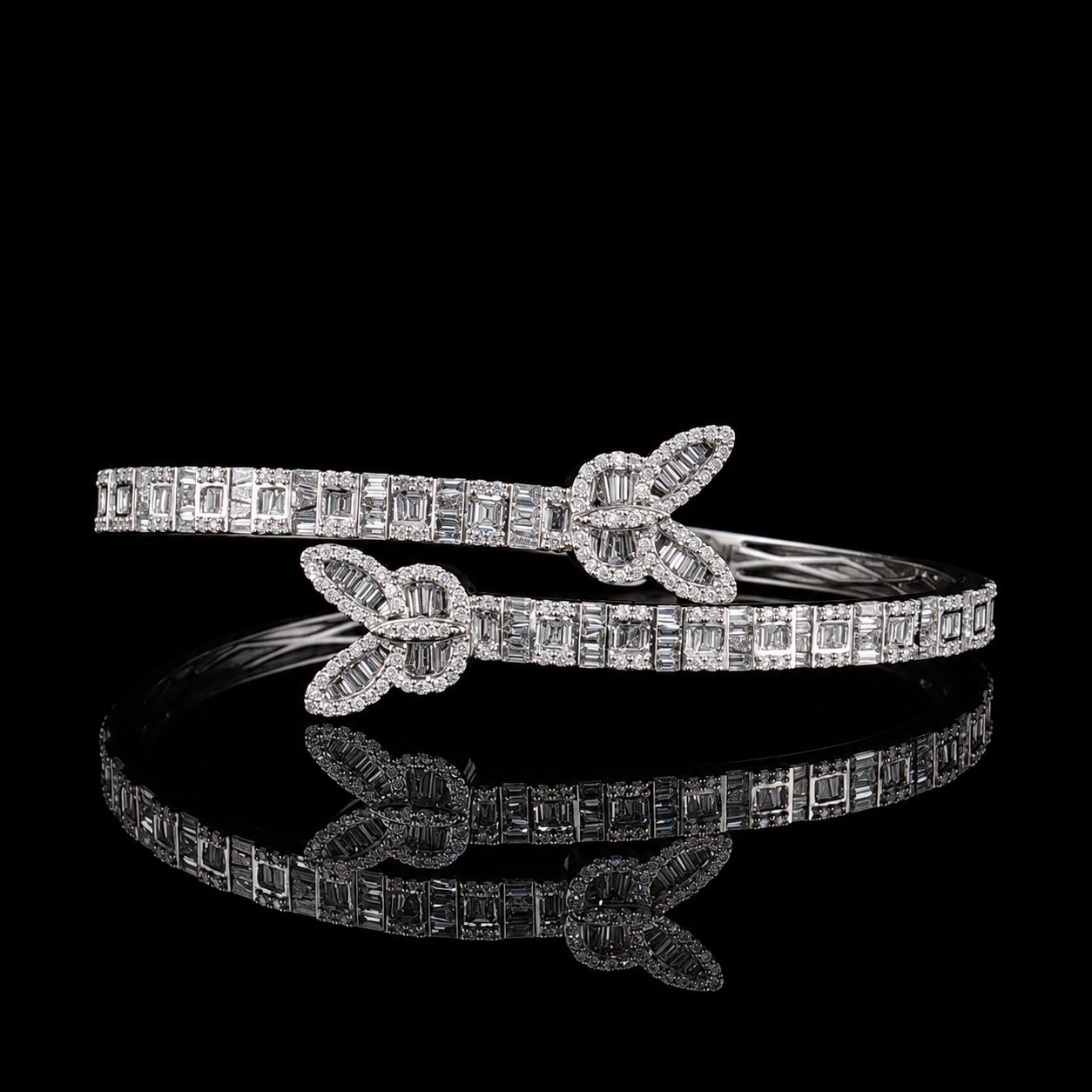 10k White Gold 20.6g 2.71ct Butterfly