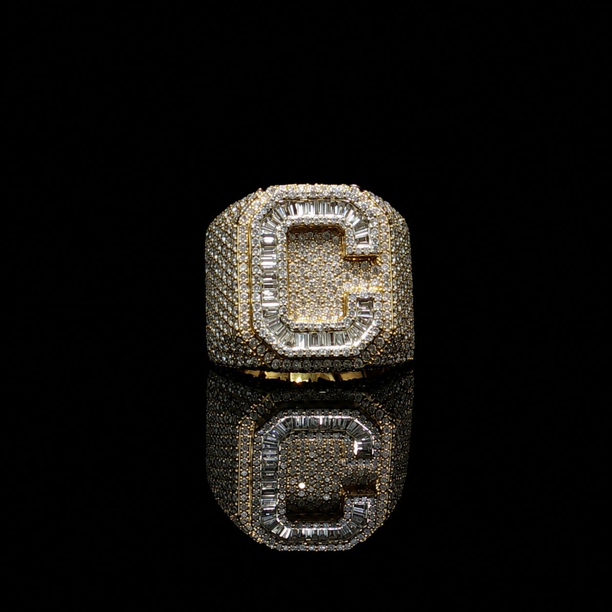 10k Yellow Gold 13.1g 3.25ct Initial C