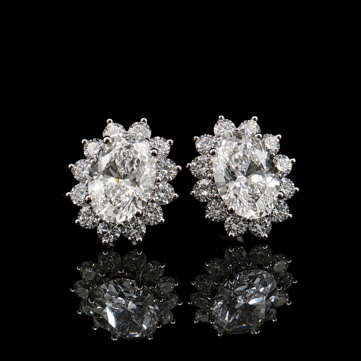 14k White Gold Diamond Cluster 5.44ct