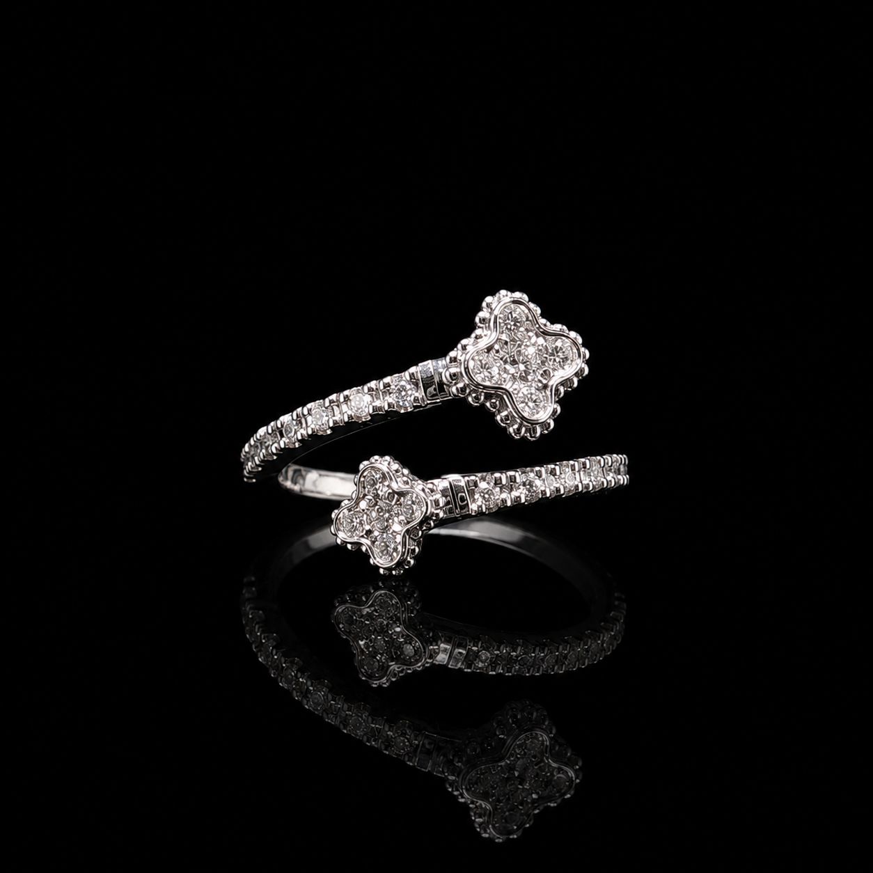 14k White Gold 3.5g 0.50ct Clover