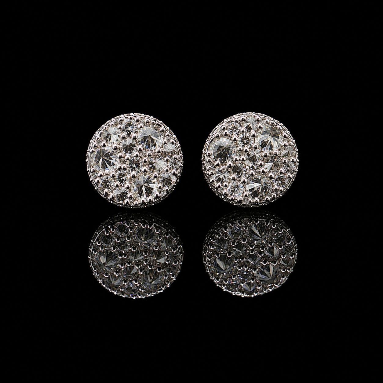 10k White Gold Diamond Cluster  3.17ct