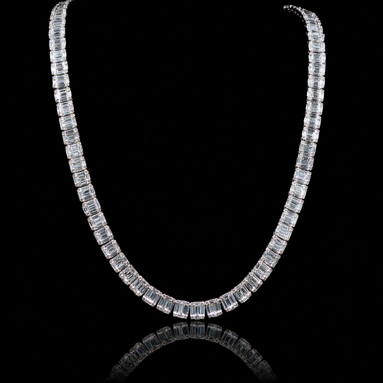 14k White Gold 65.4g 24ct Emerald