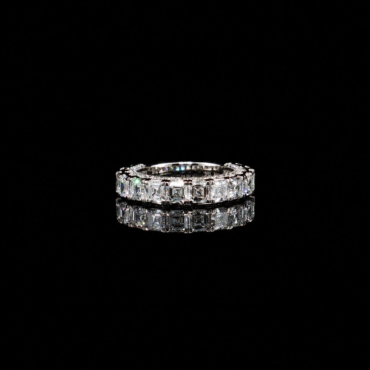 14k White Gold 5.0g 3.88ct Band