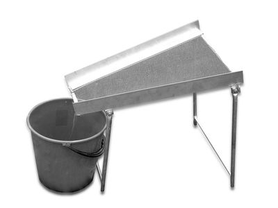 N/S Whitebait Cleaning Board
