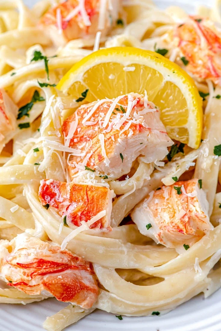Alfredo Lobster Pasta