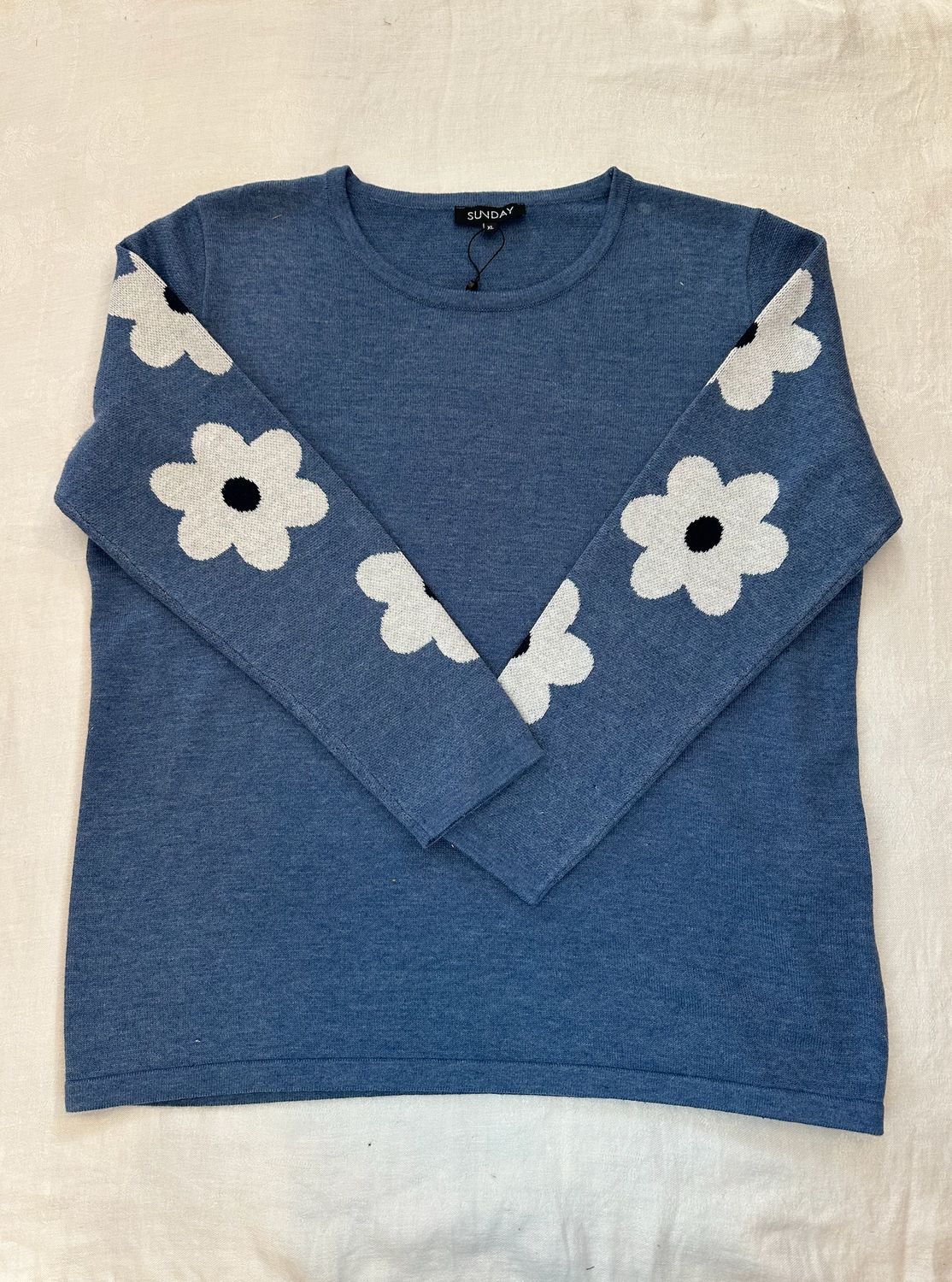 Sweater - Blue Daisy - 2X-Large