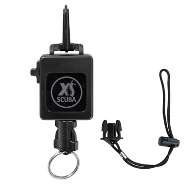 Flashlight/Camera Locking Retractor