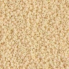 11: 9492 Dark Cream