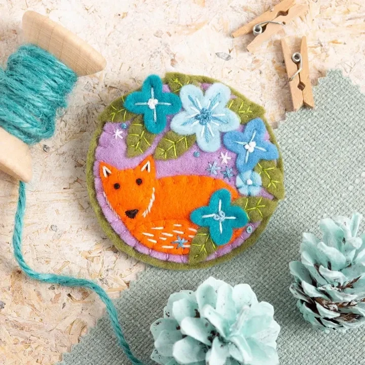 Fox Needle Felt Brooch Kit