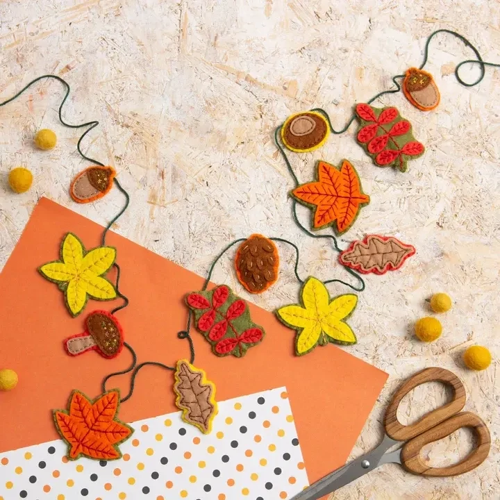 Autumn Garland Needle Felt Kit