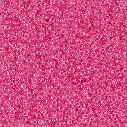 15: 9208 Carnation Pink Lined Crystal