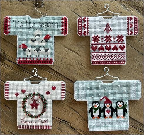 Christmas Jumper Ornaments - Set 2 w/hangers