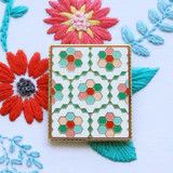 Vintage Flower Garden Quilt Needle Minder