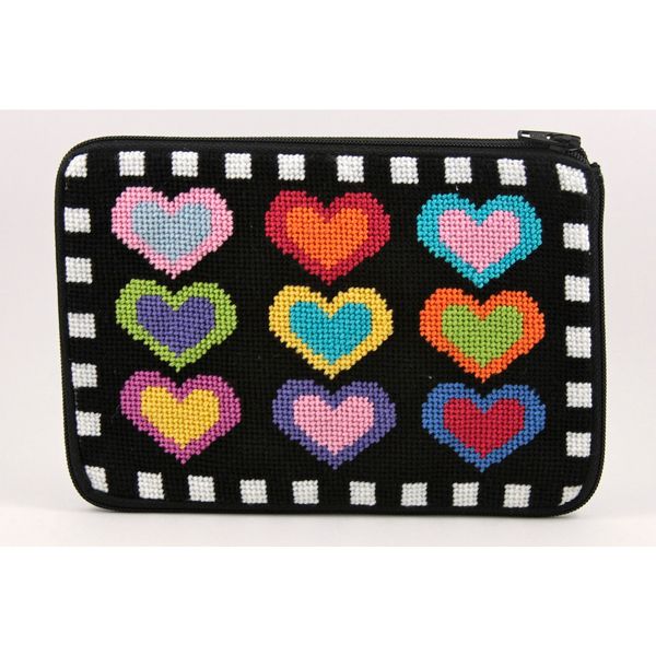 SZ559: Hearts on Black Cosmetic Case