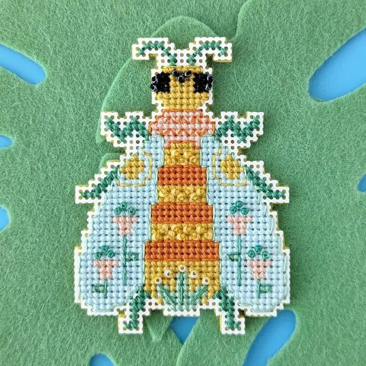 Blooming Bugs: Bee Cross Stitch Kit