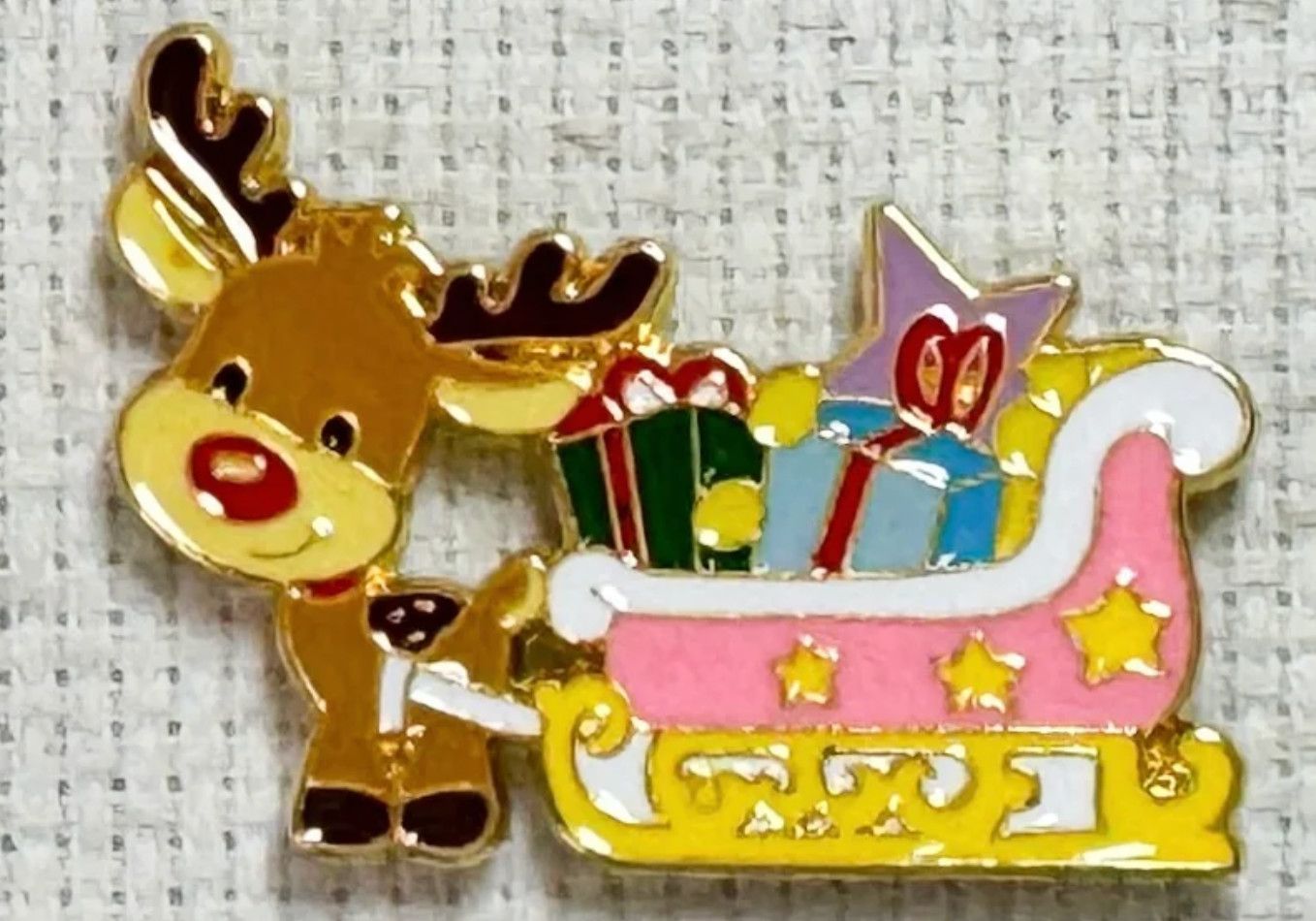 Reindeer and Sleigh Needle Minder