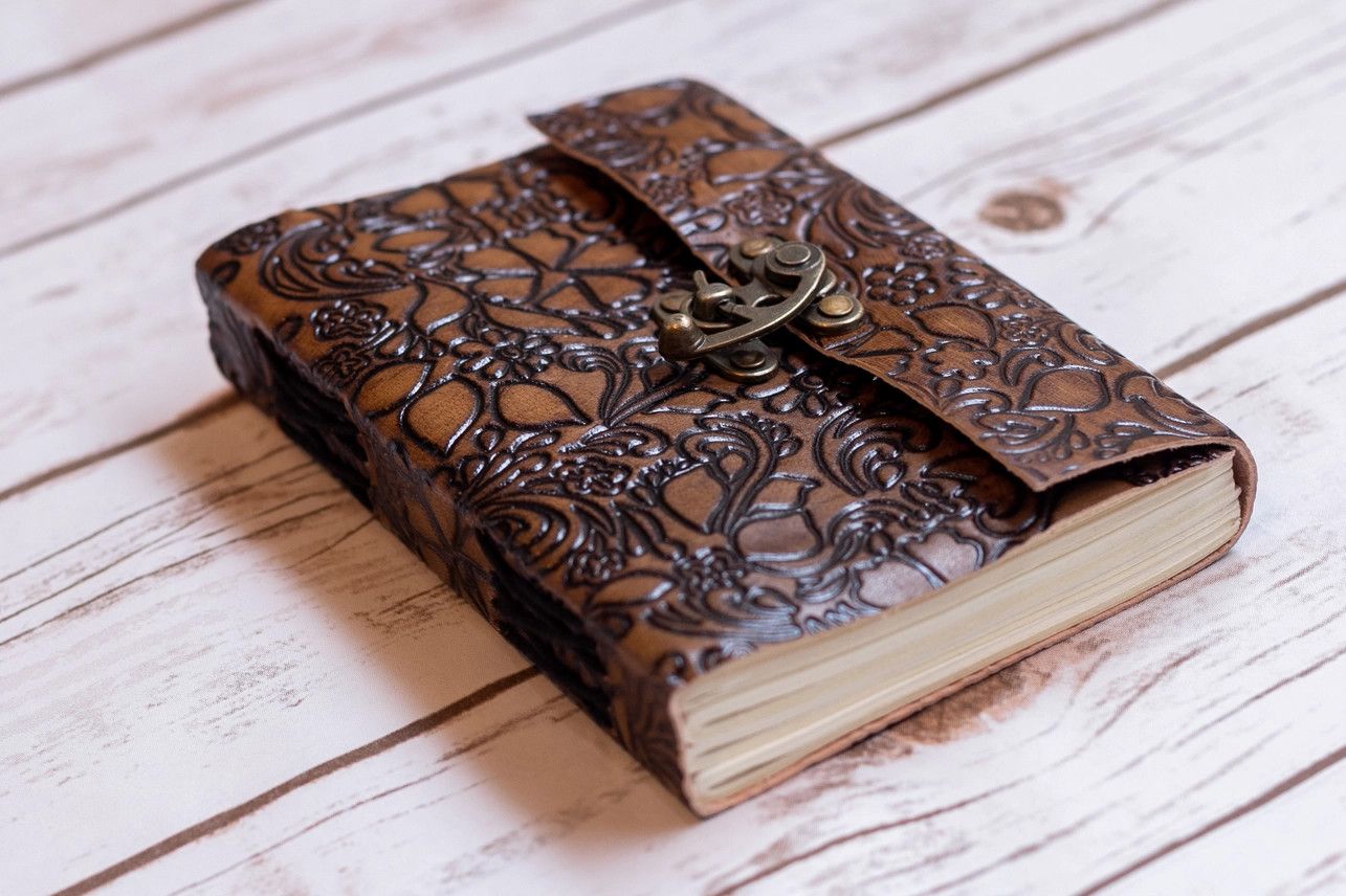 Soothi Leather Journal - Floral Embossed Latch