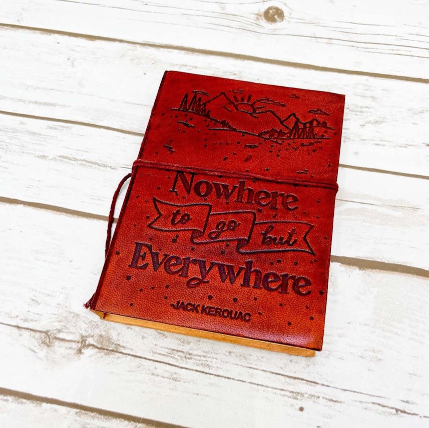 Soothi Leather Journal - Nowhere Everywhere