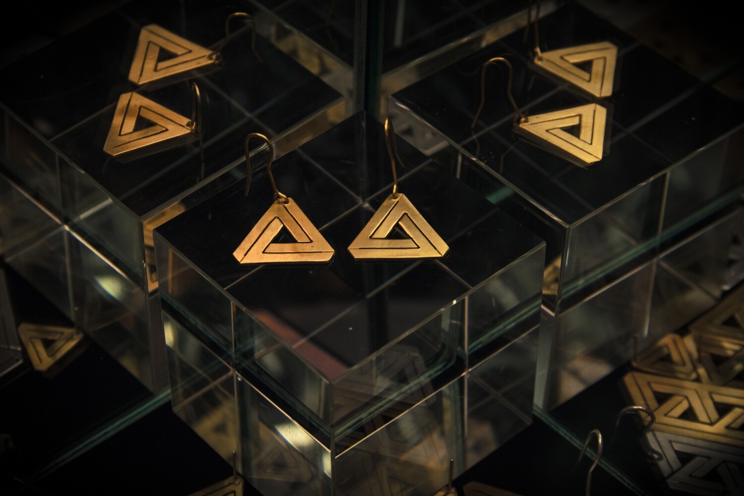 THE IMPOSSIBLE triangle hanging earrings
