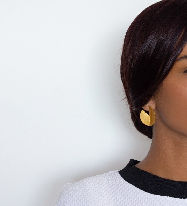 The Fold circle  earrings -small-