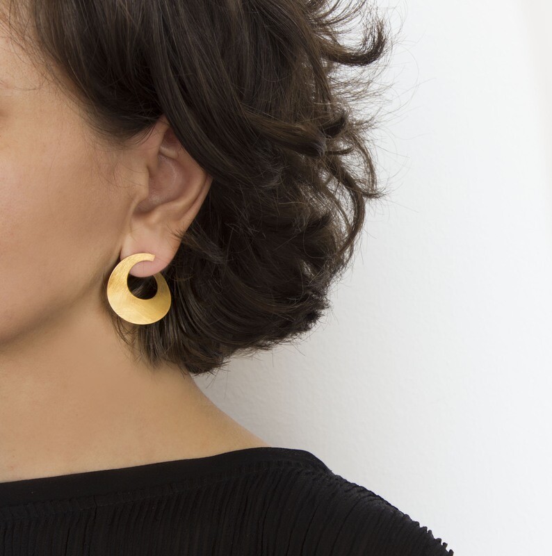 CIRCULAR - medium- earrings