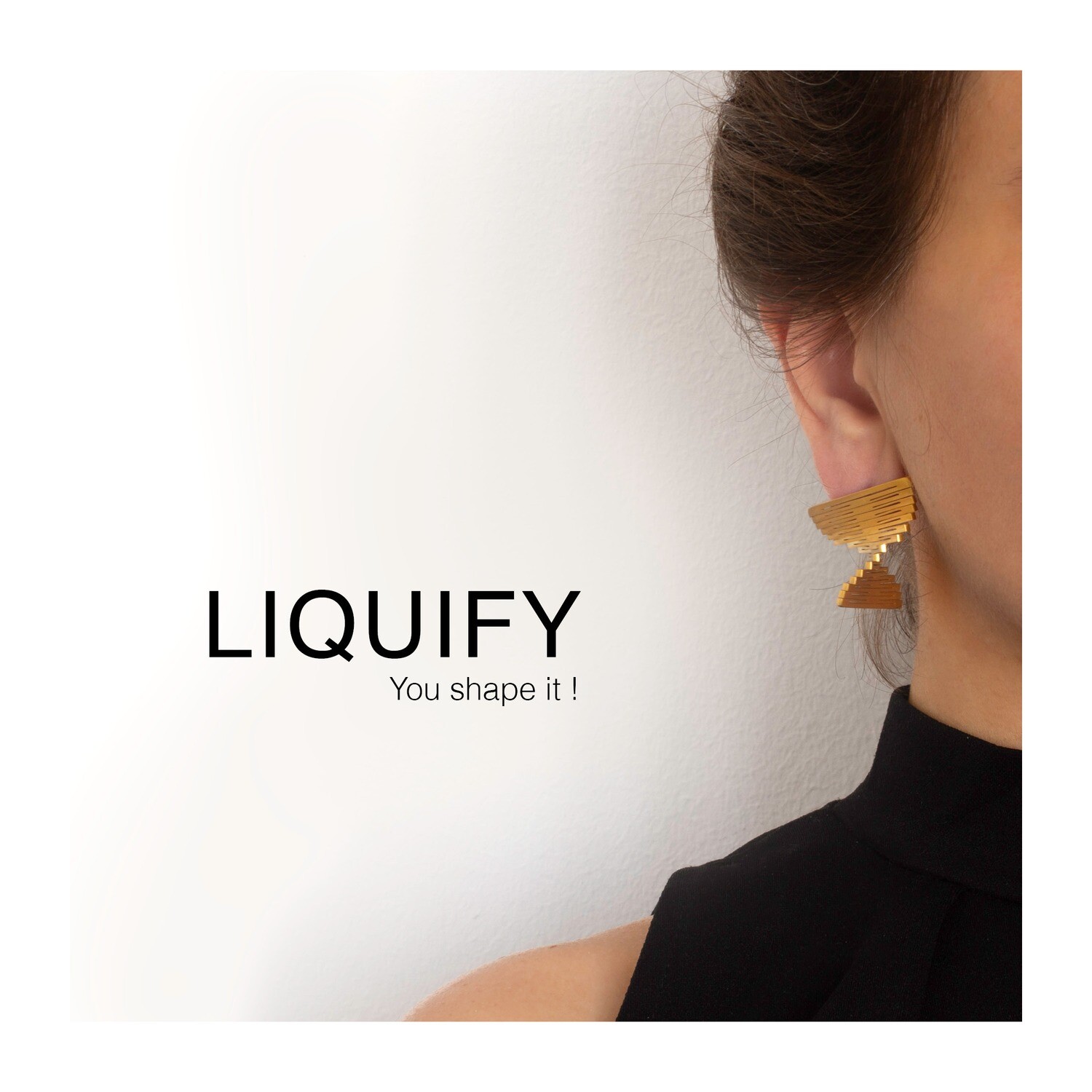 LIQUIFY Square Earrings -medium-