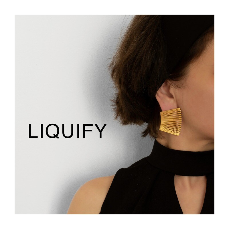 LIQUIFY Square Earrings -medium-
