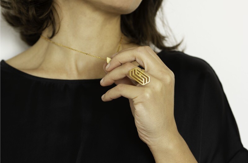 Dancing pattern-Ring-