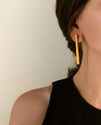 THE LINE -large earrings-