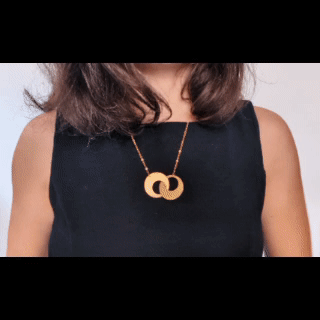 Circular -medium Necklace-