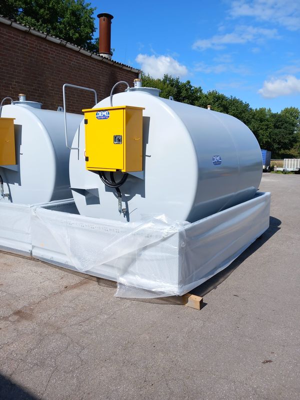 Hoftankstelle Fuel Solution Dieseltank 9000 Liter Hoftankstelle Fuel Solution Dieseltank 9000 Liter